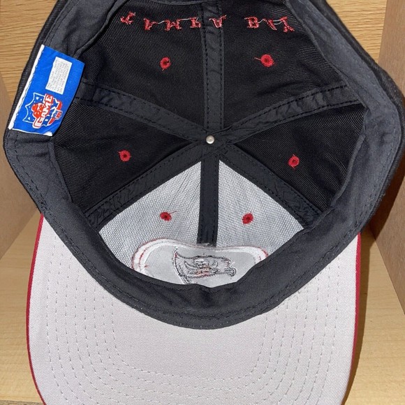 Vintage Tamba Bay Bucanners NFL Gameday Embroidered Football Snapback Hat Rare - Picture 8 of 9